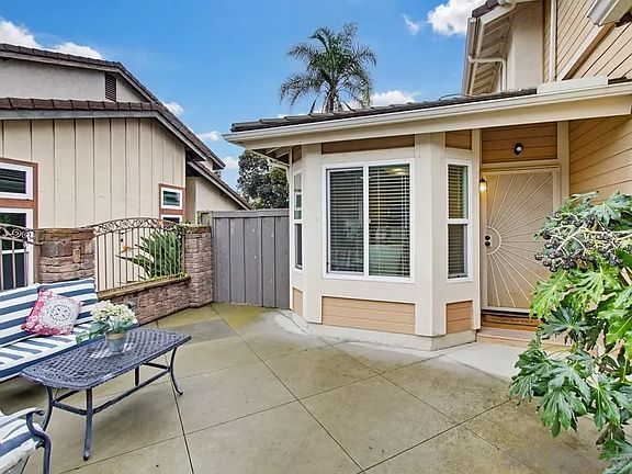 4th image of 9525 High Park Ln