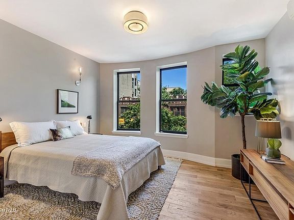 5th image of 790 Saint Johns Pl APT 2B