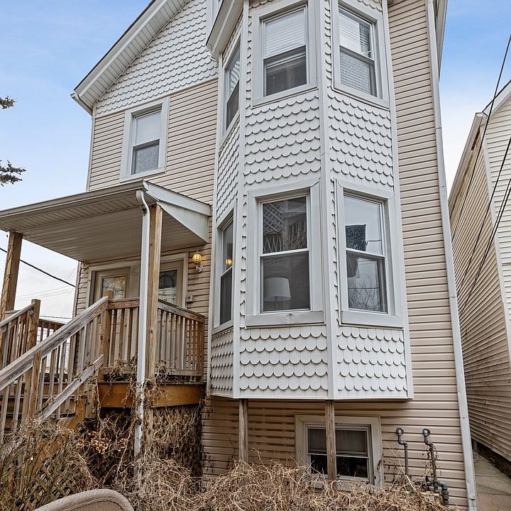 1st image of 1711 N Maplewood Ave #1R