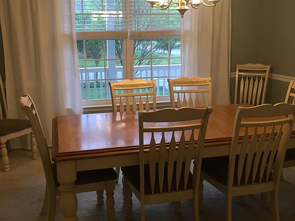 Formal dining room