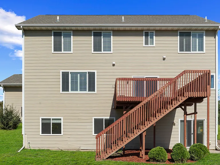 3022 Beckley St — Photo 32