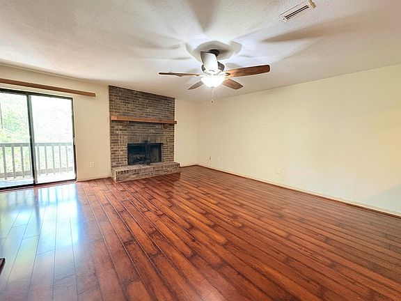 2nd image of 1202 Cross Creek Way APT 5