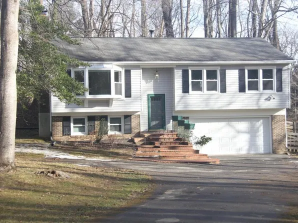 9944 Murnane St, Vienna, VA 22181