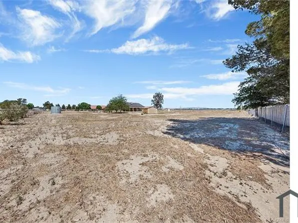 43050 38th St E, Lancaster, CA 93535