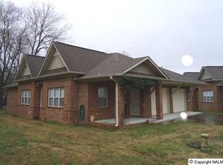 110 Ivy Park Cir, Albertville, AL 35950
