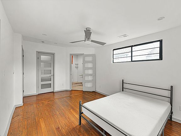 5th image of 733 Jones Ave NW #A