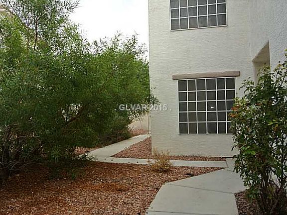 3rd image of 7304 Wandering St
