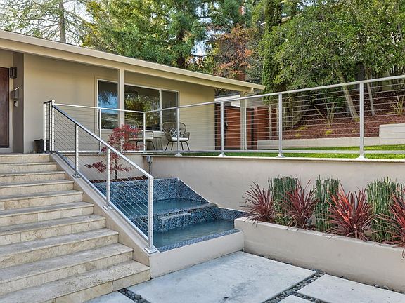 3rd image of 1438 Montego Dr