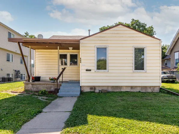 209 S Kellogg Ave, Ames, IA 50010