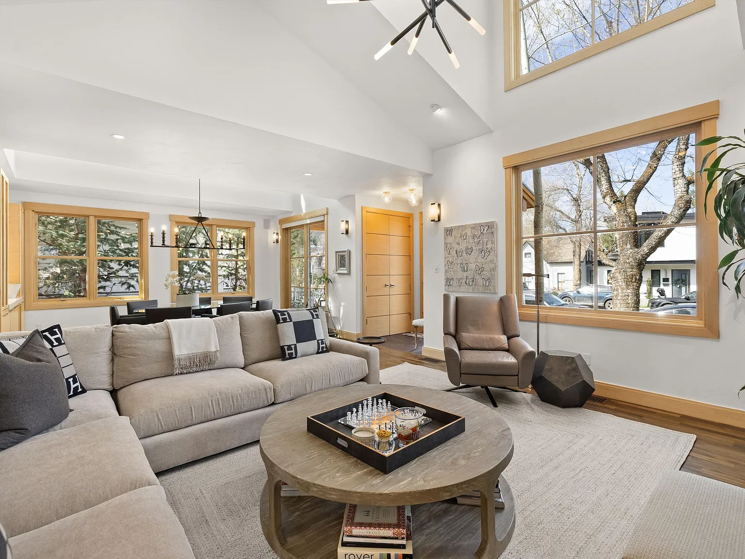 3 bed, 4.5 bath, 3753 sqft, $95,000 — Photo 3