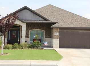 215 Teakwood Dr, Andrews, TX 79714