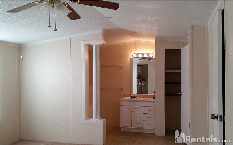 2nd image of 309 Meadow View Dr