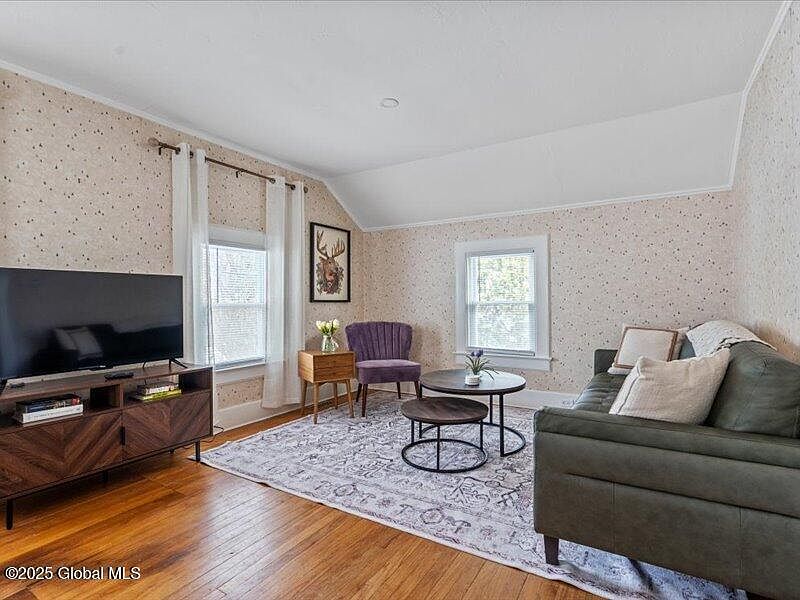 5th image of 2 Van Rensselaer Street