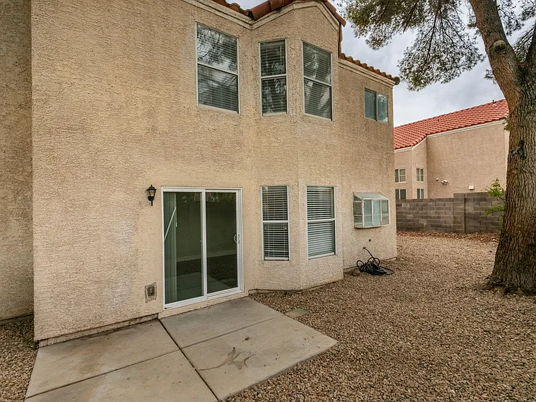 1738 Toltec Cir — Photo 44