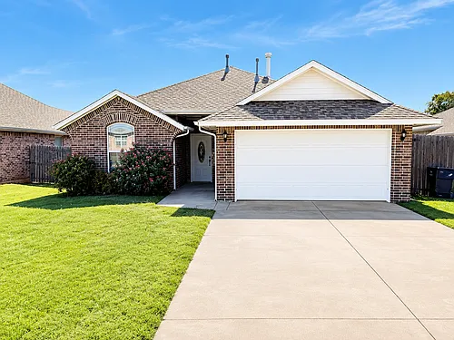 215 Tuscany Cir Photo 1