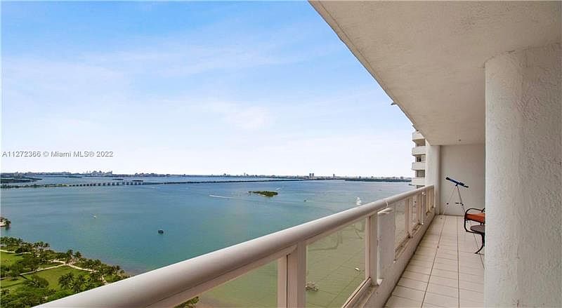 1st image of 1717 N Bayshore Dr APT 3548