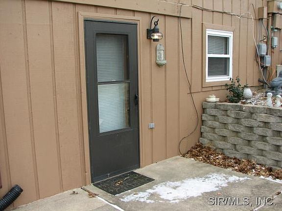 2nd image of 23 Fox Meadow Ln APT A
