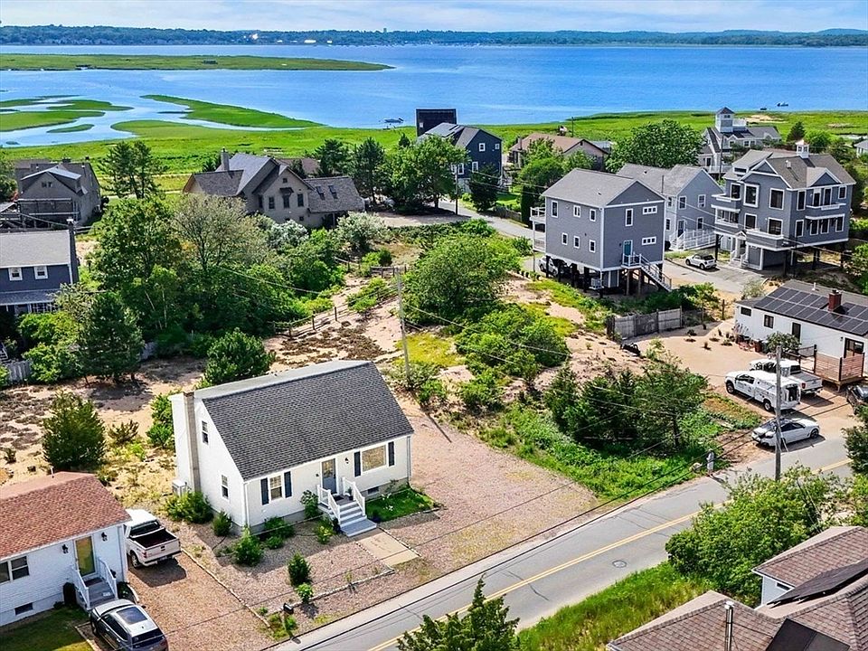 1st image of 133 Old Point Rd