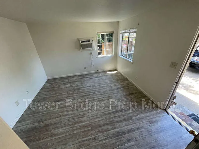 2701 San Fernando Way #2 — Photo 14