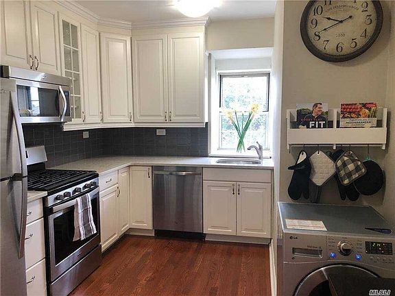 2nd image of 36 Hamilton Pl #3A