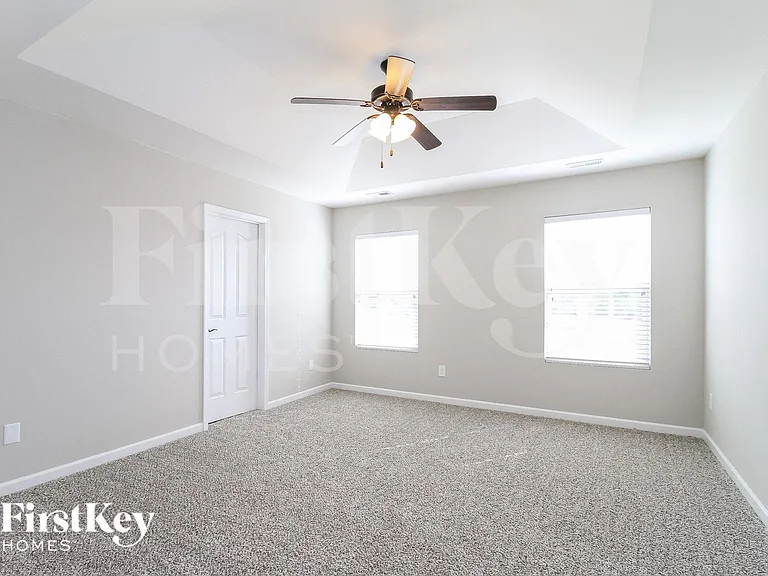 119 Habersham Ct — Photo 8
