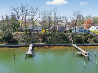 852 Riverside Dr, Pasadena, MD