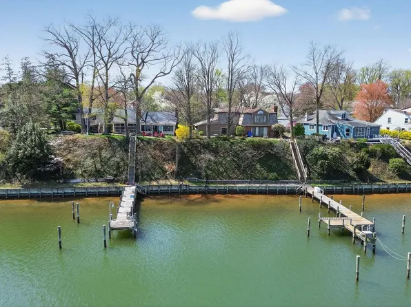 852 Riverside Dr, Pasadena, MD 21122