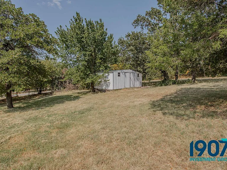 15008 Ken Rd — Photo 27