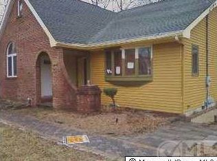 811 W Bay Ave, Barnegat, NJ 08005