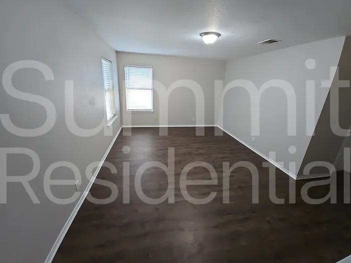 120 Beech Dr — Photo 18