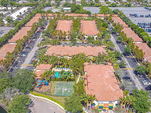 3rd image of 1203 Santa Catalina Ln #1203