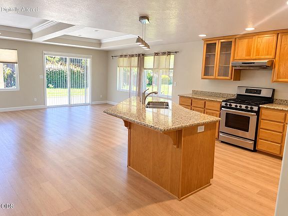4th image of 1501 Summit Ridge Cir