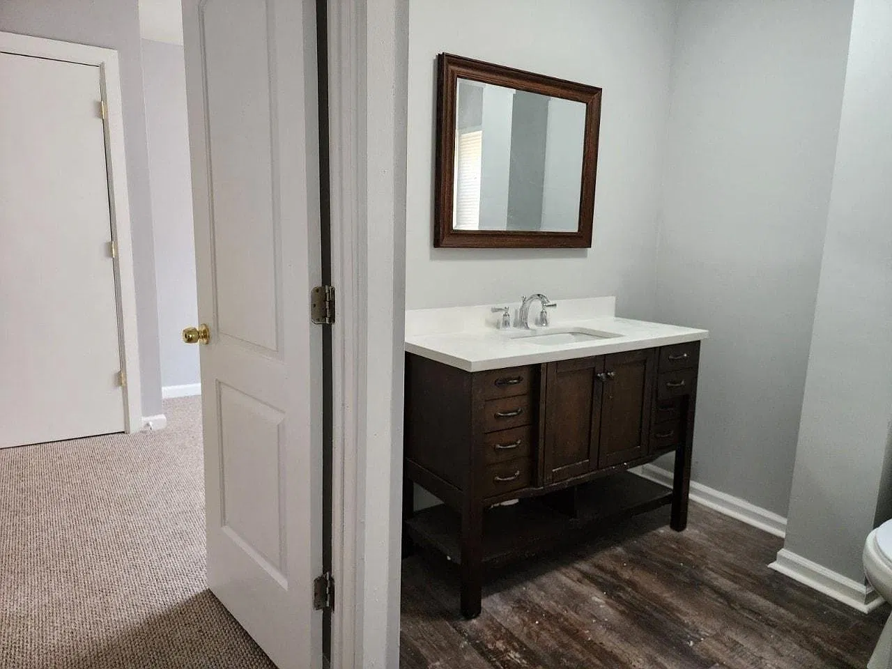 3 bed, 900 sqft, $1,200 — Photo 3