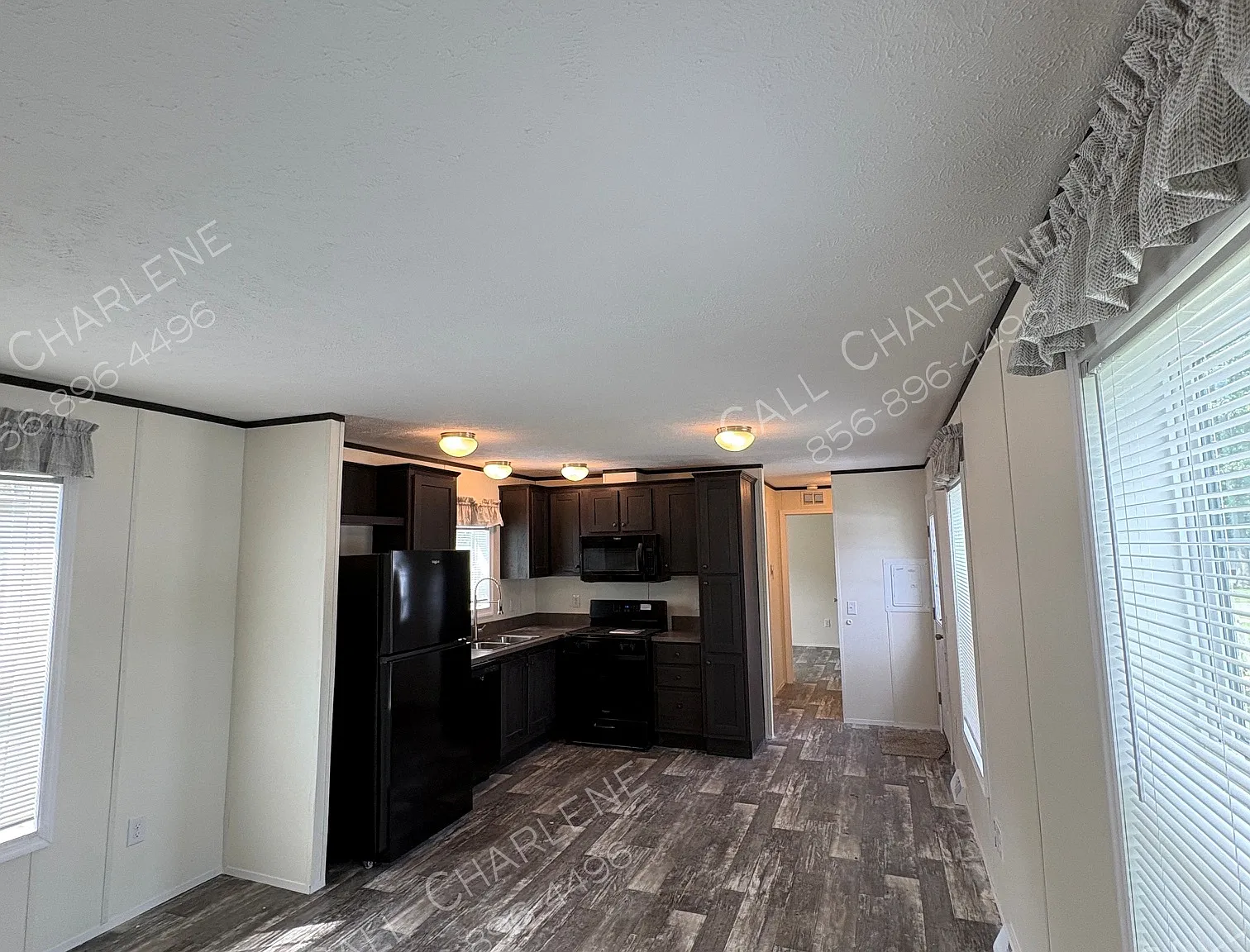 2 bed, 924 sqft, $1,885 — Photo 2