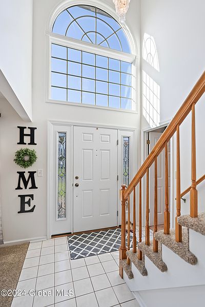 4th image of 10 Squire Road