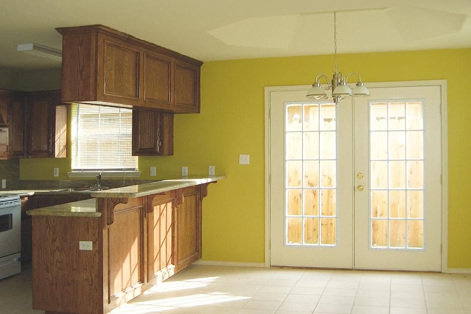 1st image of 2303 N Mojave APT 3