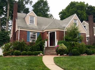 221 Monroe Ave, River Edge, NJ 07661