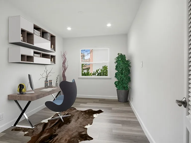 1101 Bay St #D — Photo 7