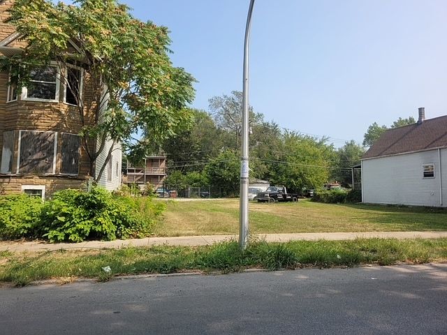 2nd image of 5943-45 S Loomis Blvd