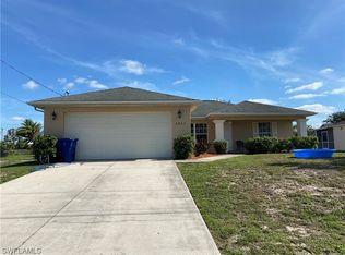 2807 44th St SW, Lehigh Acres, FL 33976
