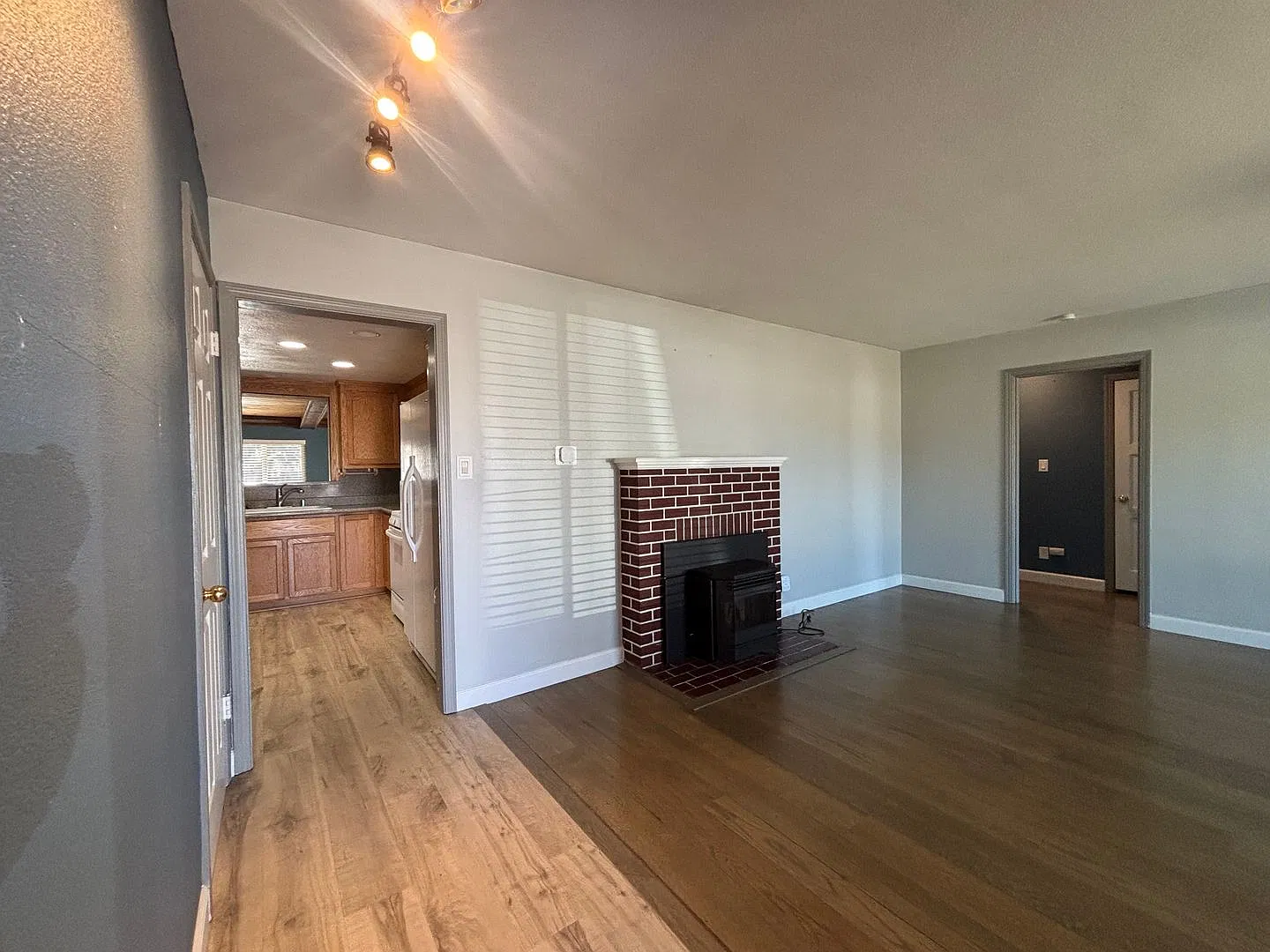 Spacious 4-Bedroom Home Near Downtown Vacaville — Photo 4