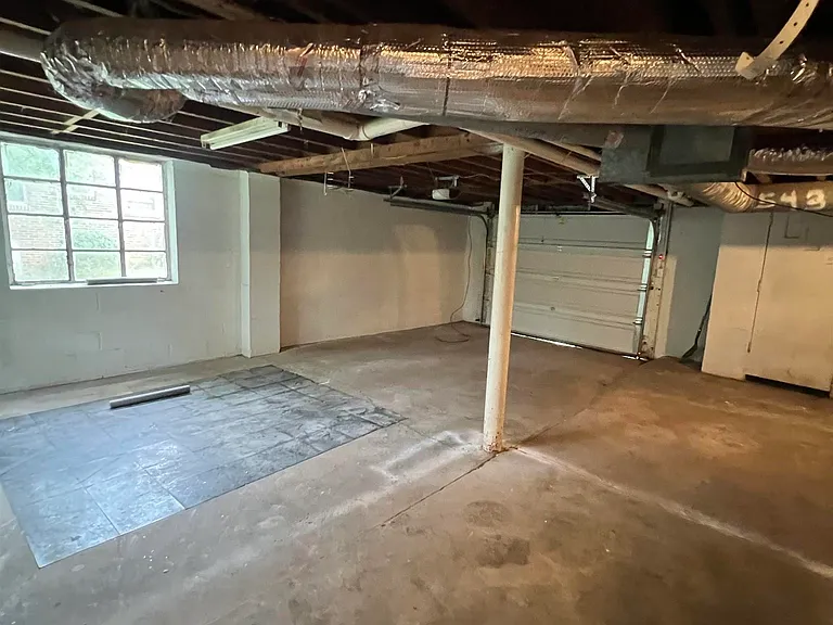 252 Westwood Dr — Photo 13