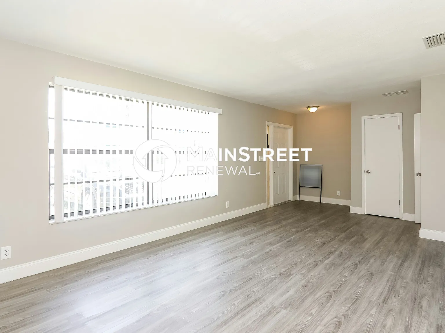 1377 NW 55th Ave — Photo 2