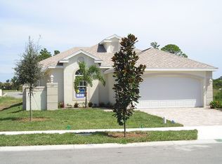 124 Breakaway Trl, Titusville, FL 32780