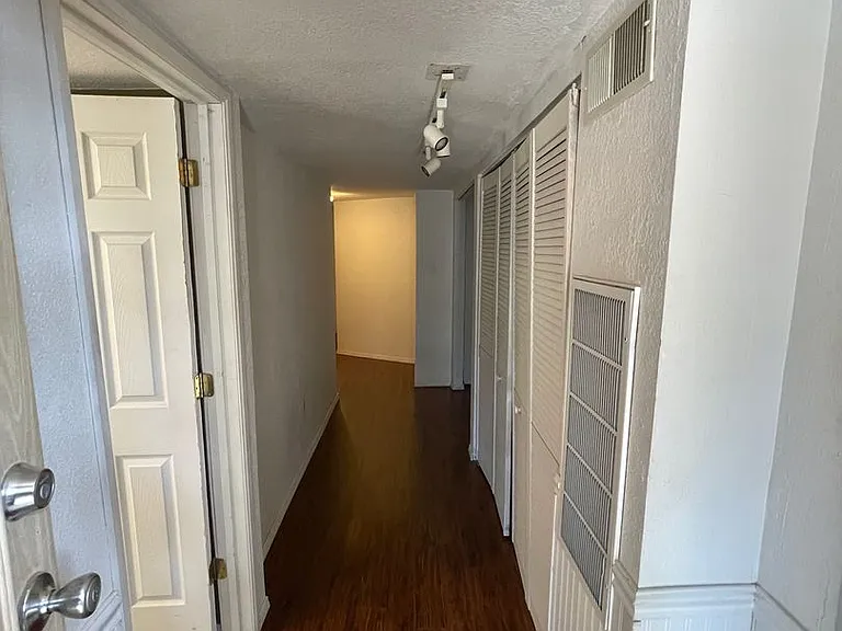 1503 Delta St #B — Photo 5