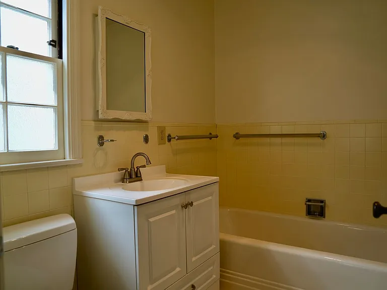 126 Dartmouth Rd — Photo 21