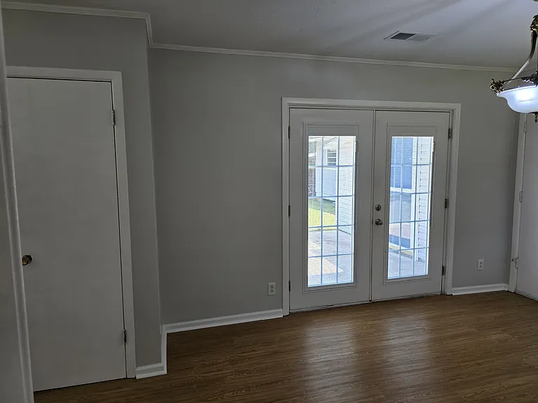 2503 Convent Ave — Photo 8