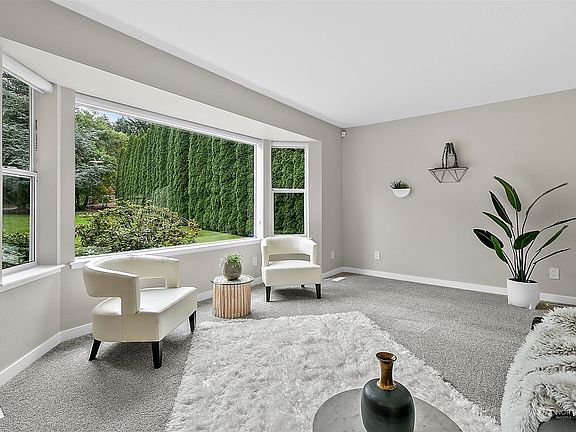 2nd image of 8211 179th Avenue E