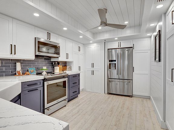 5th image of 1000 S Collier Blvd Unit 101