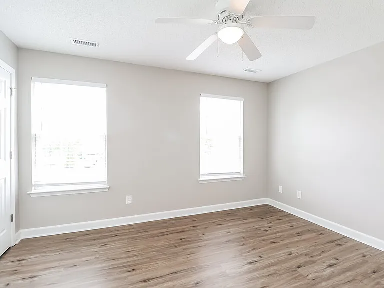 14017 Sobeck Ln — Photo 10
